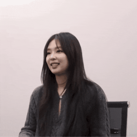Jennie GIF