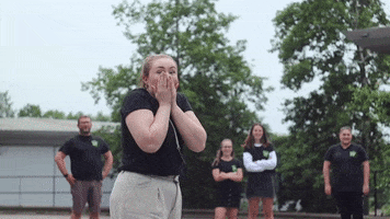 200.gif?cid=fc005b089b5bde2ec625aeef2f20f1840d313950c4e4265d&rid=200.gif&ct=g
