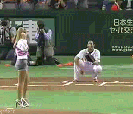 giphy.gif?cid=4d1e4f29fa982c51c183253268