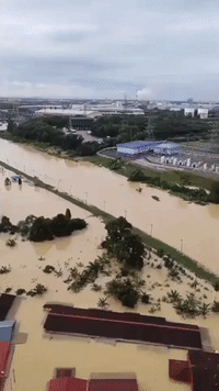 Flooding Displaces Thousands in Malaysia