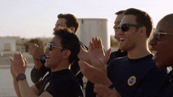 200.gif?cid=fc005b0899d4bb5bb6cc57d1555c20faef488197e6ab4ede&rid=200.gif&ct=g