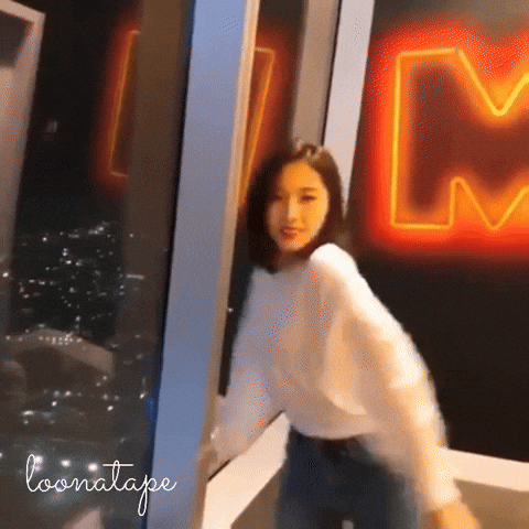 Loona Meme GIF