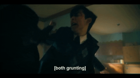 MCMinnow giphyupload five lila umbrellaacademy GIF