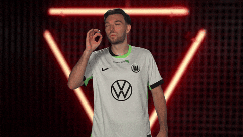 Vfl Wolfsburg Kiss GIF by Bundesliga