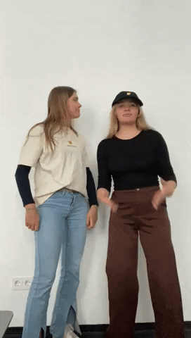 Tall-Attractive-Competent-Vlad GIF by lemon.markets