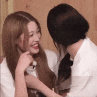 Billlie GIF