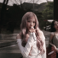 Billlie GIF