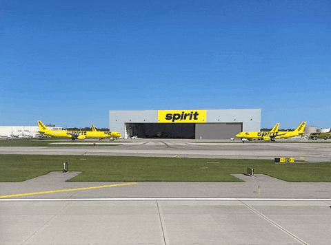 marco93899 giphygifmaker giphyattribution travel airport GIF