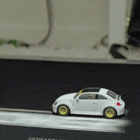 Racing Race GIF by kneapolitan