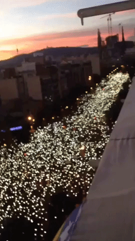 Hundreds of Thousands Pack Barcelona Street for Jailed Independence Leaders
