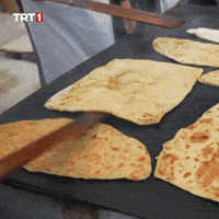Morning Eat GIF by TRT