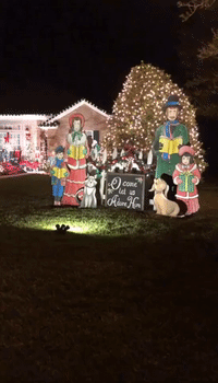 Florida Family Adorns Property with Hand-Painted Holiday Decor