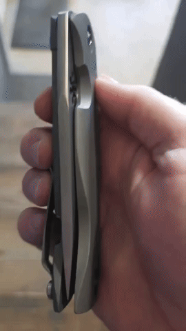 nilknarf1 pocket knife folding knife big knife tank knife GIF