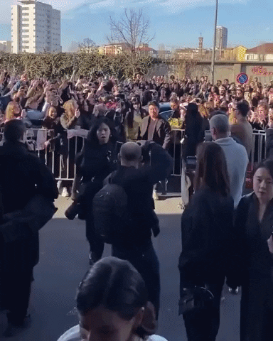 blackpinkupdate giphygifmaker lisa prada GIF