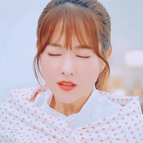 sophiasonge92b giphyupload GIF