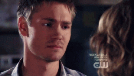 one tree hill lucas and peyton GIF