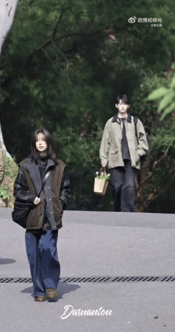 Ян Чао Юэ и ВинВин появились в одном кадре на съёмках романтической дорамы 2 Ян Чао Юэ и ВинВин появились в одном кадре на съёмках романтической дорамы