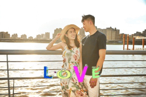 emiliachienchien giphygifmaker GIF