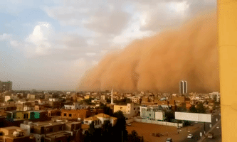 Huge Dust Storm Blows Into Khartoum