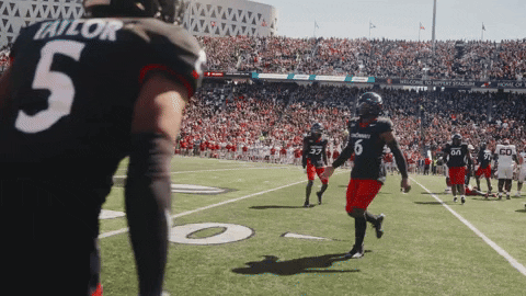 Cincinnati Football GIF by Cincinnati Bearcats