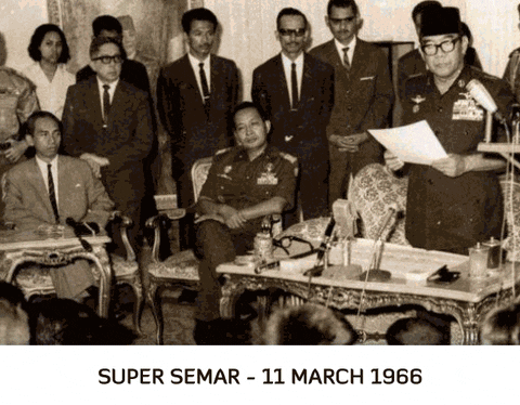 WKEUNS giphyupload world kingdom empire semar super semar merdeka world GIF