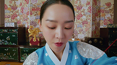 Mindydb giphyupload kdrama shin hye sun mr queen GIF