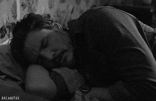 ArcaneFox giphyupload pedro pascal the last of us tlou GIF