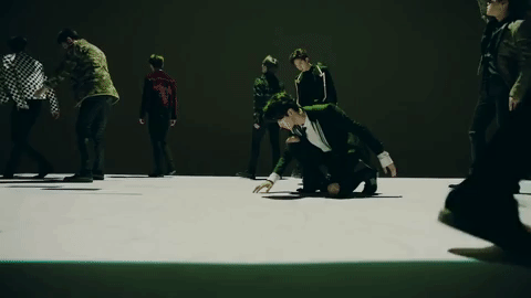 k-pop pentagon GIF