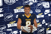 Running Back Tuck GIF by Toledo Rockets