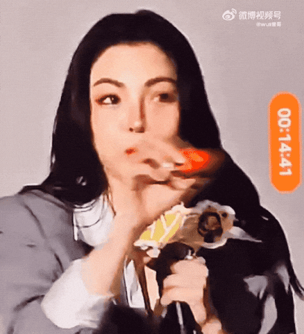 Faye Peraya GIF