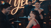 Seray Kaya GIF