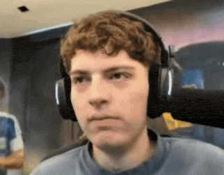 Xeneize Estornudo GIF