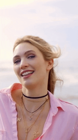 eleonoraalbrechtoara giphygifmaker model singer popsong GIF