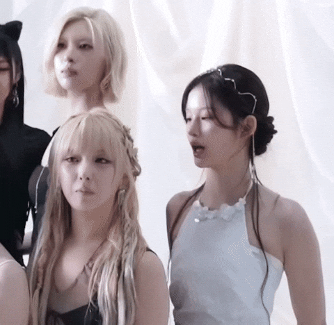 Nmixx GIF
