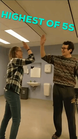 jaime high five GIF by Wo Meijer