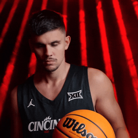 Bearcats Basketball GIF by Cincinnati Bearcats