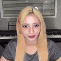 Aria Xin GIF