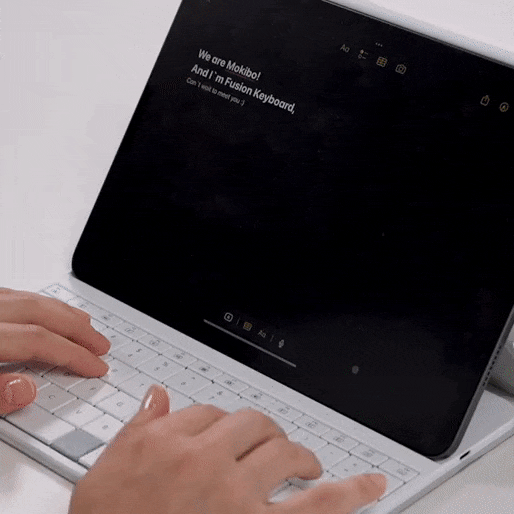 TechAcute giphyupload fusion keyboard mokibo GIF