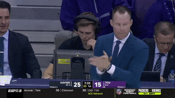 Travis Steele Clap GIF by Xavier Men's Basketball