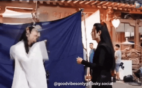 marifanaccount  GIF