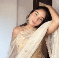 Queen Ani GIF