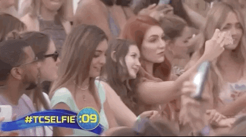 Teen Choice Awards Selfie GIF by FOX Teen Choice