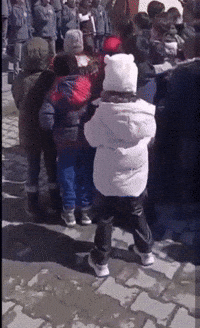 Dans Eden Çocuk GIF