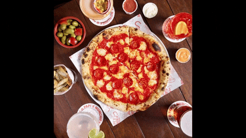 PapiMunchiesPizza giphyupload cheers london salud GIF