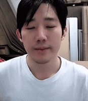신태일 GIF