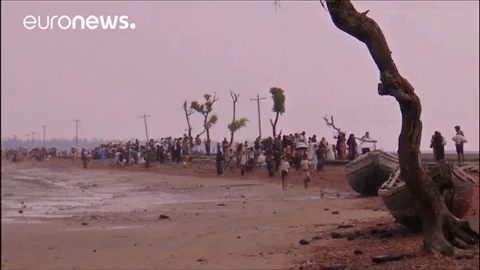 Refugees GIF by euronews