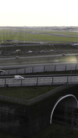 Floor_podium giphyupload traffic schiphol haarlemmermeer GIF