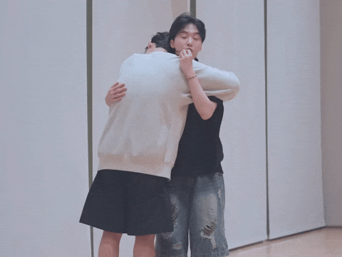 Kim Mingyu Hugs GIF