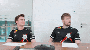 Hungry No Idea GIF by G2 Esports