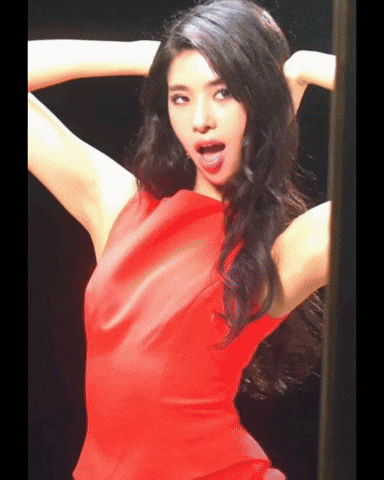 Stan Twitter Sophia GIF